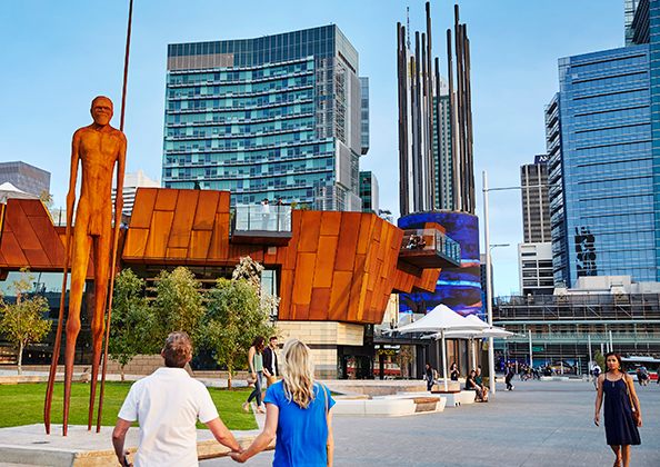 ヤンガンスクエア